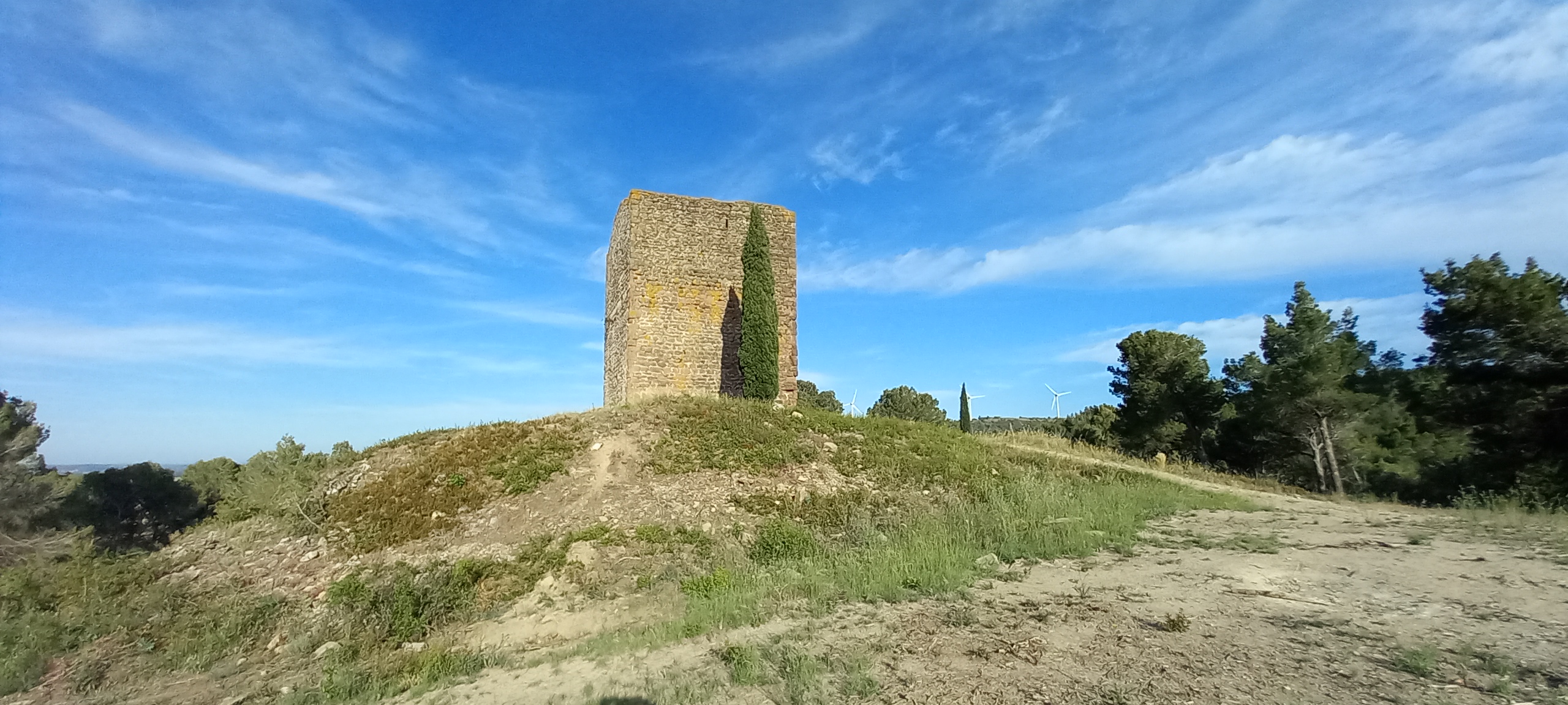 Tour d'Escales